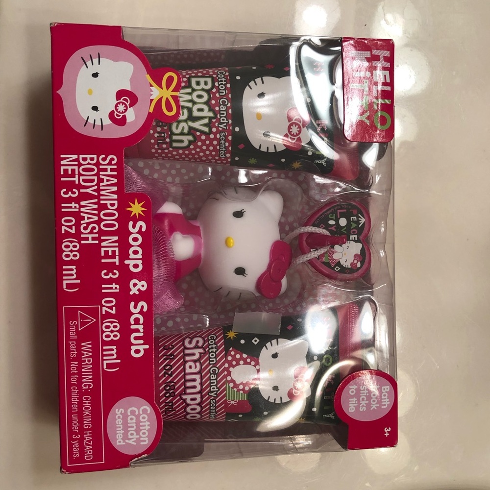🛀🏼Hello Kitty Bath Set🛁